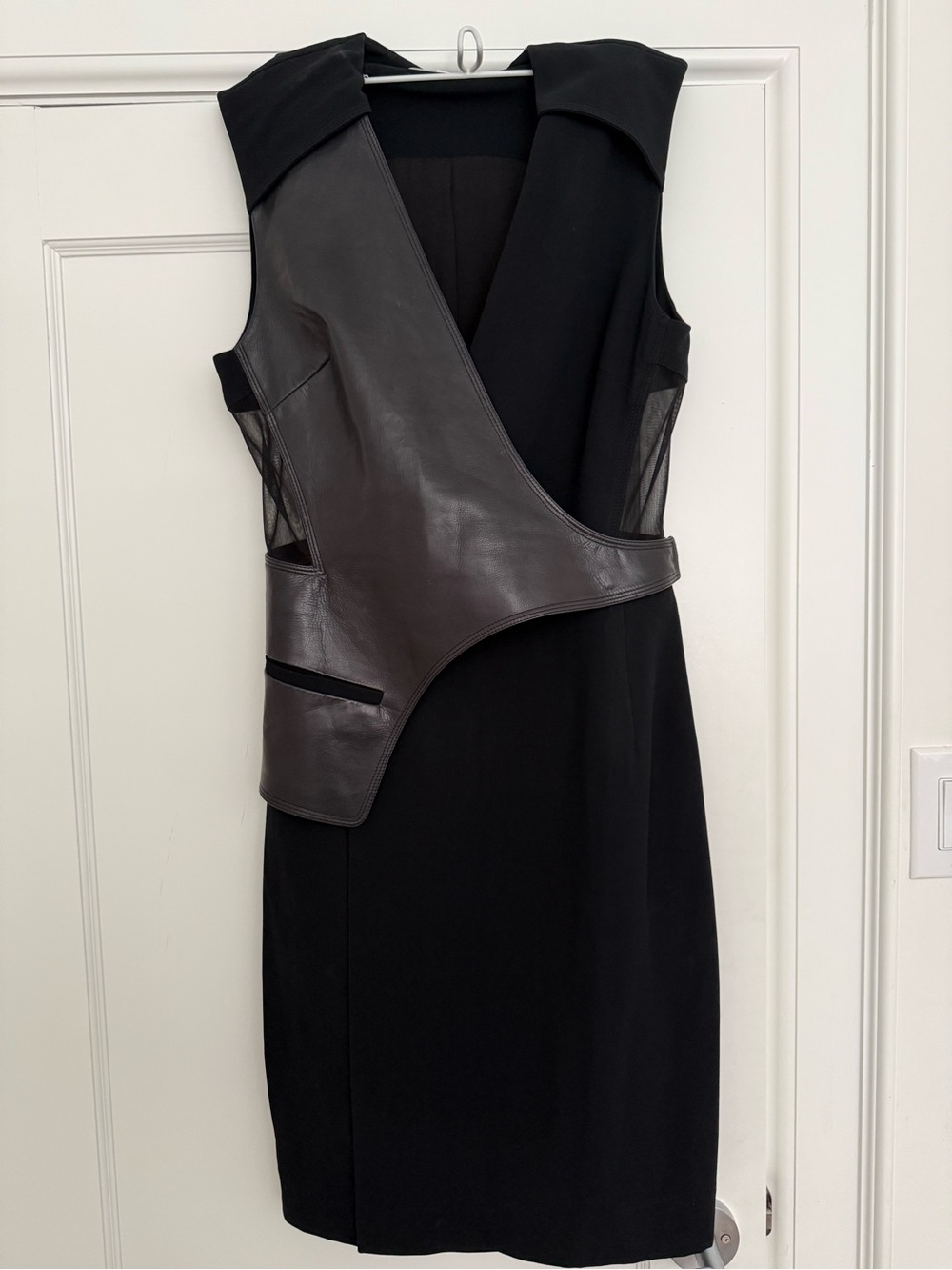 Alexander Wang - size 8 - black sleeveless dress